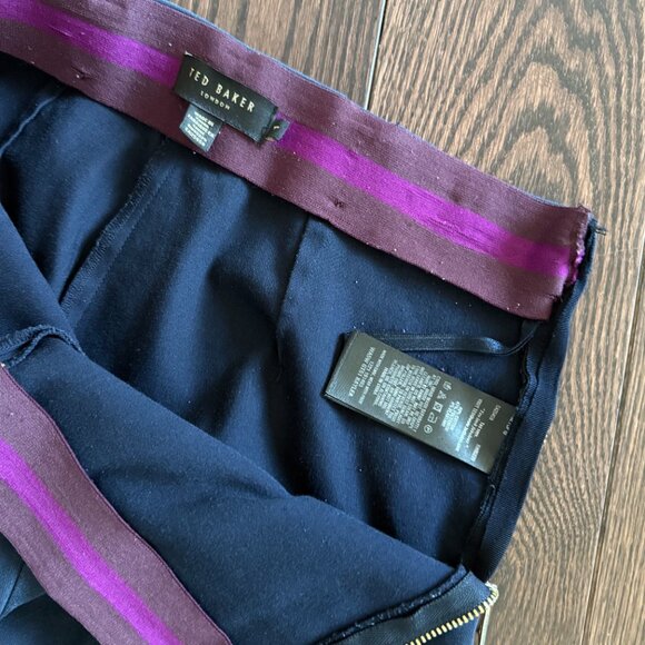 Ted Baker Skinny Ankle-cut Pant with elastic waist band - Picture 4 of 5